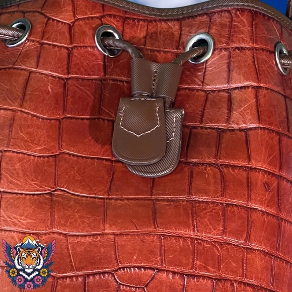 🌟Dooney & Bourke: Brown Croc-Embossed Drawstring Bucket Bag🌟 - Picture 10 of 13